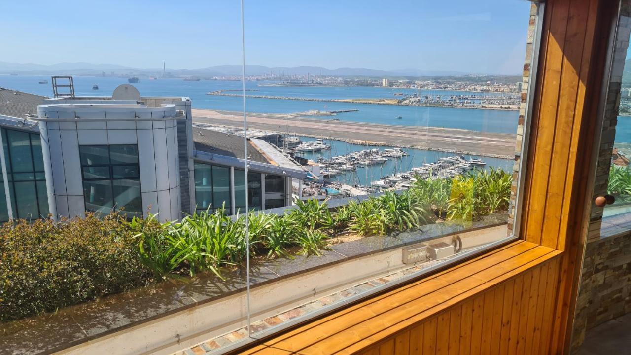 Ocean Spa Plaza Resort Apartment ジブラルタル エクステリア 写真